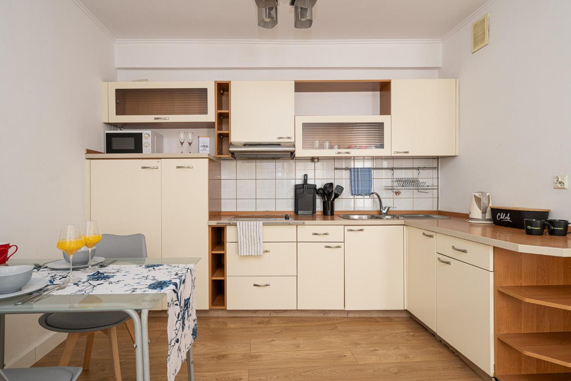 Leoapart Wrocław Exteriör bild